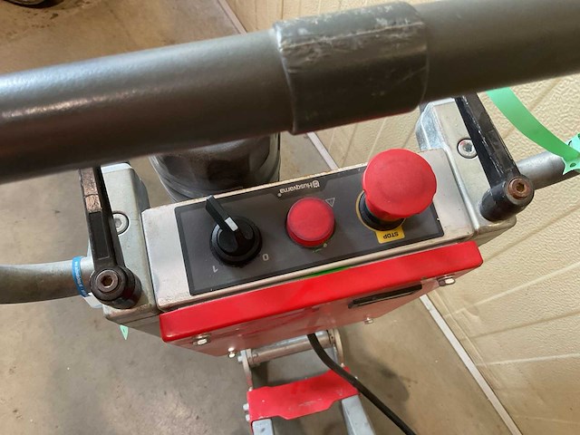 Husqvarna pg 280 betonfreesmachine - afbeelding 6 van  8