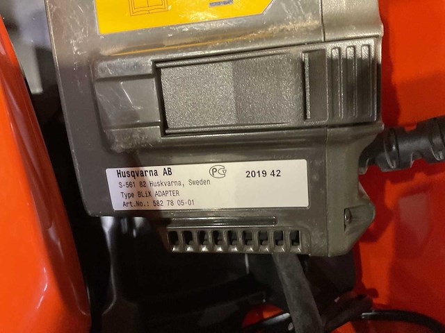 Husqvarna qc 500 bbb2b-00-2 + blix adapter lader met adapter - afbeelding 4 van  5