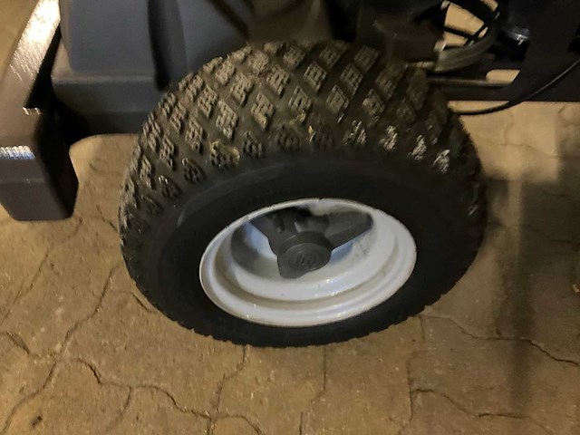 Husqvarna r 16 zitmaaier - afbeelding 11 van  21