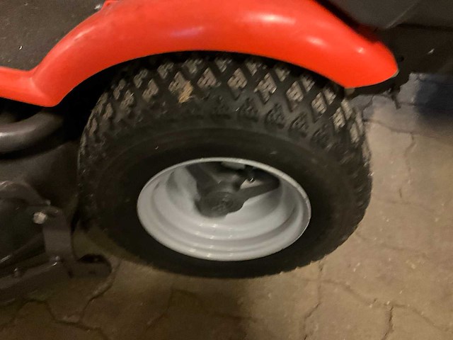 Husqvarna r 16 zitmaaier - afbeelding 14 van  21