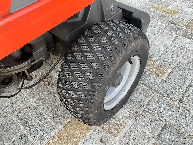Husqvarna r 16 zitmaaier - afbeelding 4 van  13