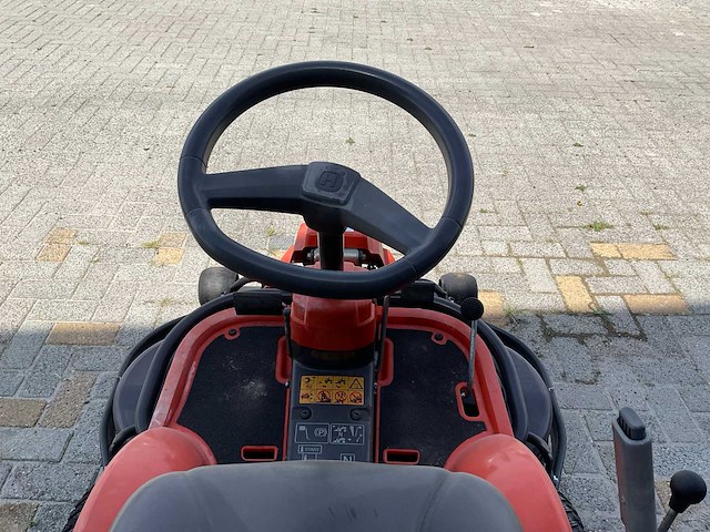 Husqvarna r 16 zitmaaier - afbeelding 10 van  13