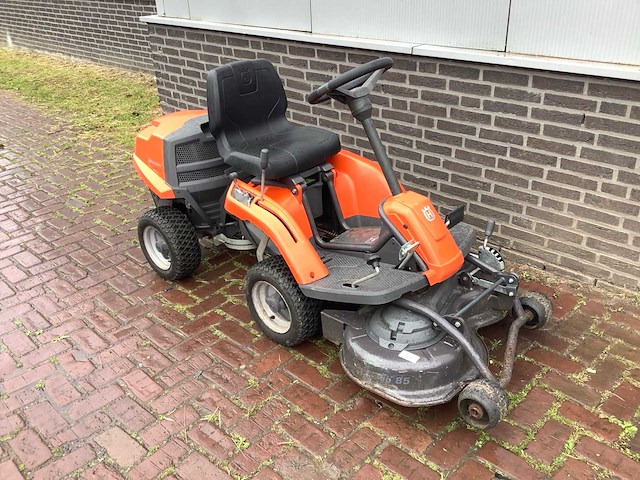 Husqvarna r111b zitmaaier - afbeelding 1 van  7