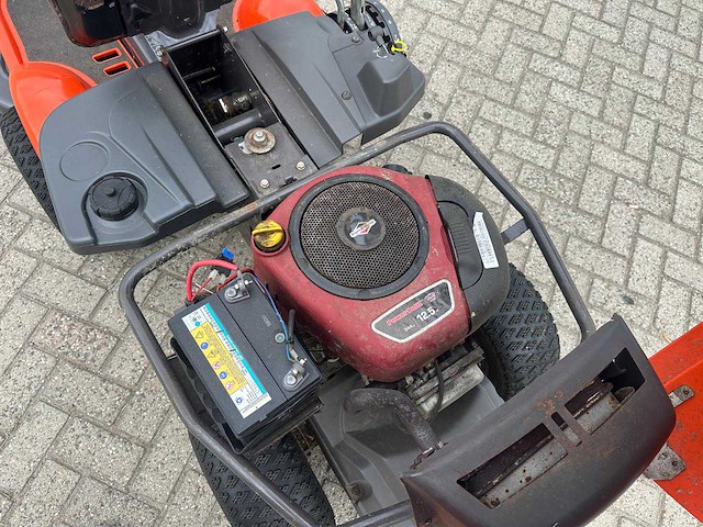 Husqvarna r13c5 zitmaaier - afbeelding 2 van  3