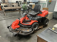Husqvarna r15v2s awd grasmaaier