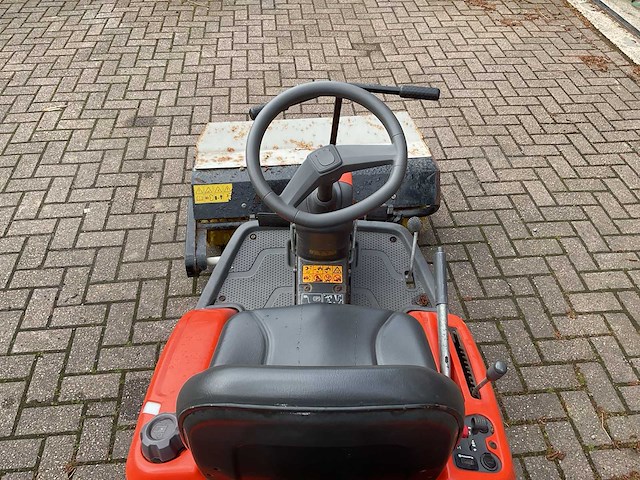Husqvarna r316txs awd zitmaaier / veegmachine - afbeelding 14 van  23