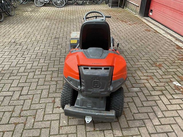 Husqvarna r316txs awd zitmaaier / veegmachine - afbeelding 18 van  23