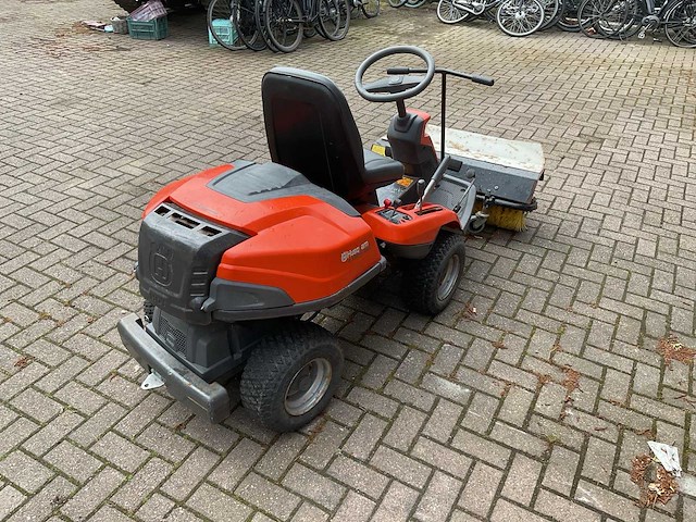 Husqvarna r316txs awd zitmaaier / veegmachine - afbeelding 7 van  23