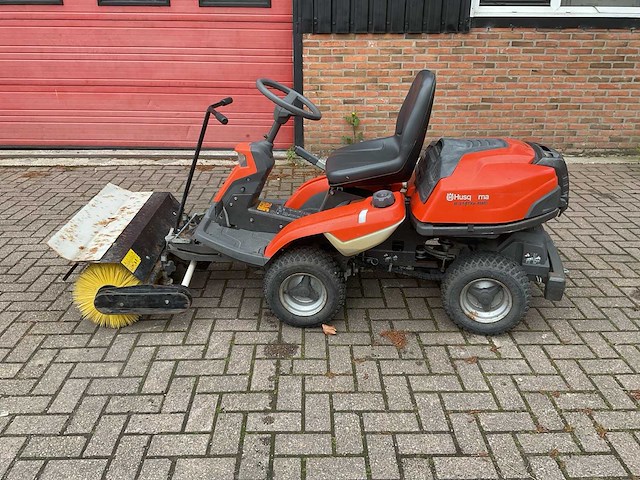 Husqvarna r316txs awd zitmaaier / veegmachine - afbeelding 1 van  23