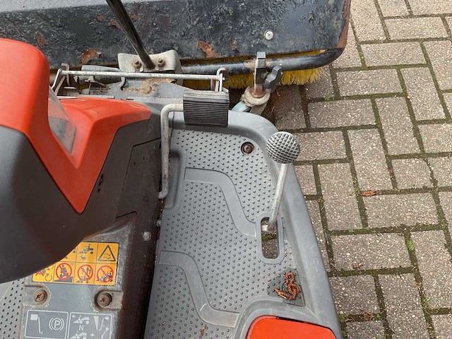 Husqvarna r316txs awd zitmaaier / veegmachine - afbeelding 14 van  22