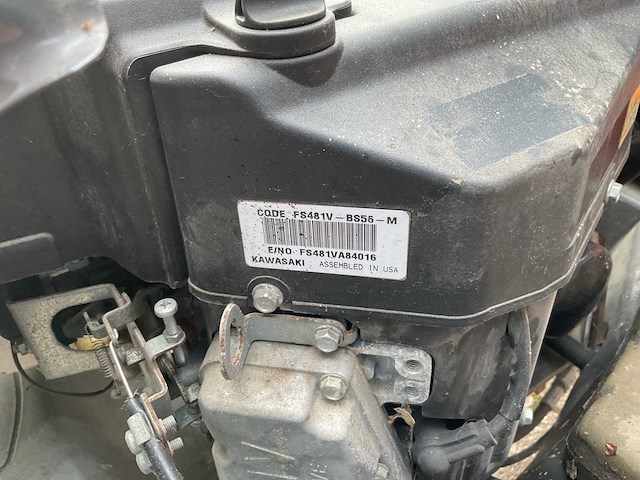 Husqvarna r316txs awd zitmaaier / veegmachine - afbeelding 6 van  10