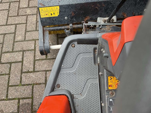 Husqvarna r316txs awd zitmaaier / veegmachine - afbeelding 9 van  10
