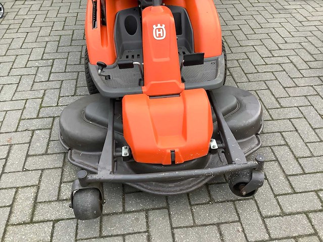 Husqvarna r318 zitmaaier - afbeelding 7 van  8