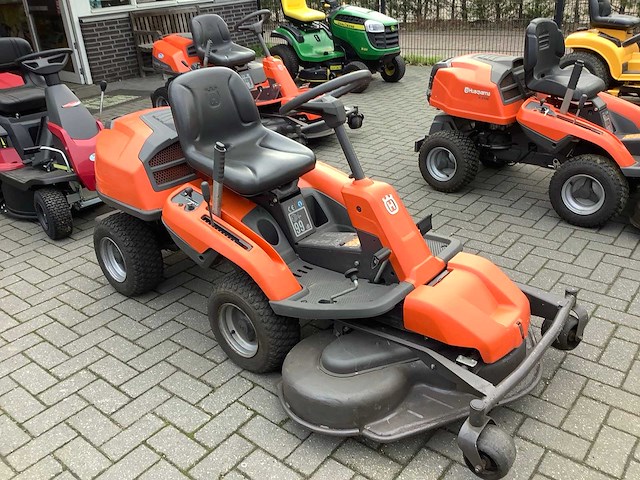 Husqvarna r318 zitmaaier - afbeelding 2 van  4
