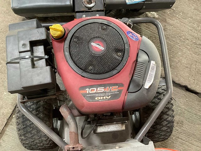 Husqvarna rider 11 bioclip zitmaaier - afbeelding 7 van  10