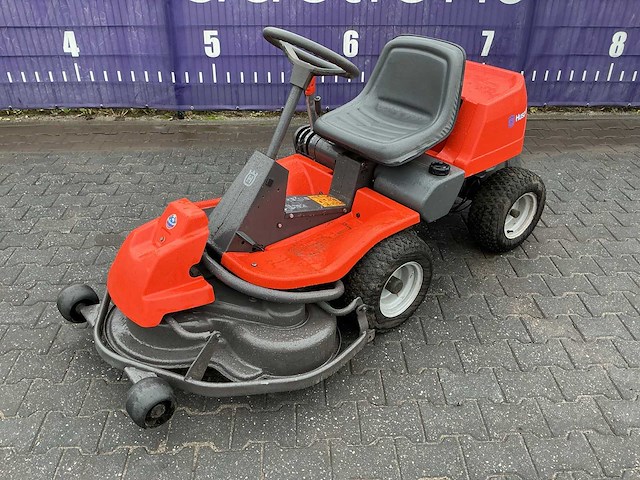 Husqvarna rider 11 zitmaaier - afbeelding 1 van  7