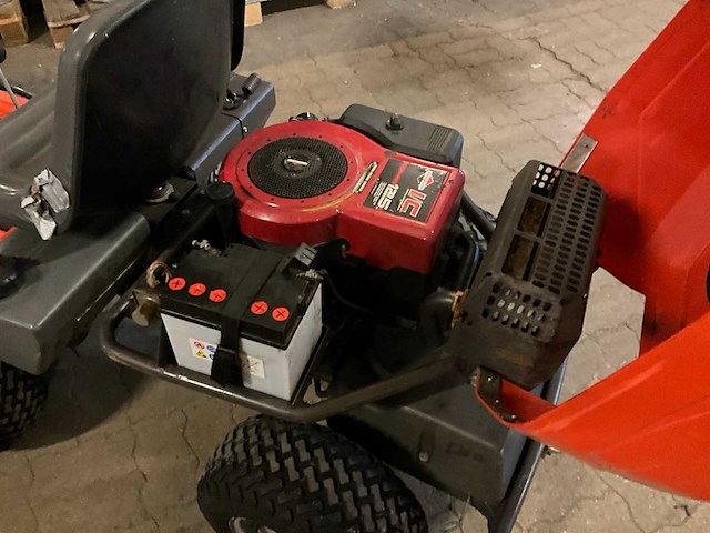 Husqvarna rider 13 zitmaaier - afbeelding 2 van  12