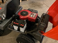 Husqvarna rider 13 zitmaaier - afbeelding 2 van  12