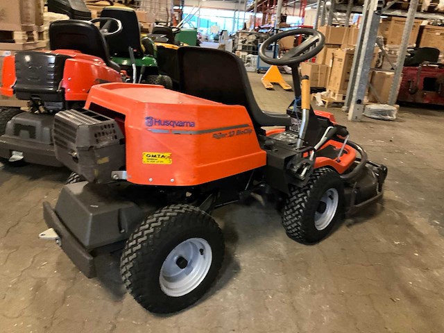 Husqvarna rider 13 zitmaaier - afbeelding 6 van  12