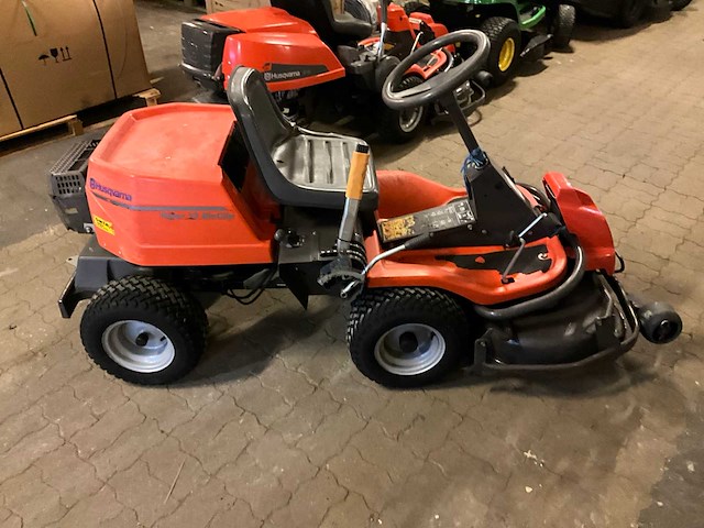 Husqvarna rider 13 zitmaaier - afbeelding 9 van  12