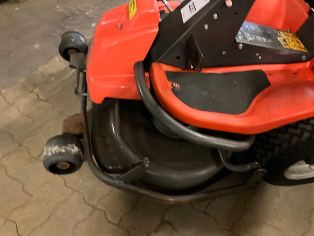 Husqvarna rider 13 zitmaaier - afbeelding 12 van  12