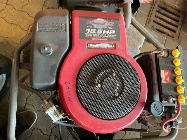 Husqvarna rider 16 zitmaaier - afbeelding 7 van  9