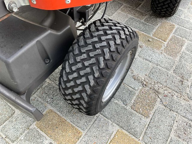 Husqvarna rider 16 zitmaaier - afbeelding 2 van  12