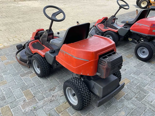 Husqvarna rider 16 zitmaaier - afbeelding 6 van  12