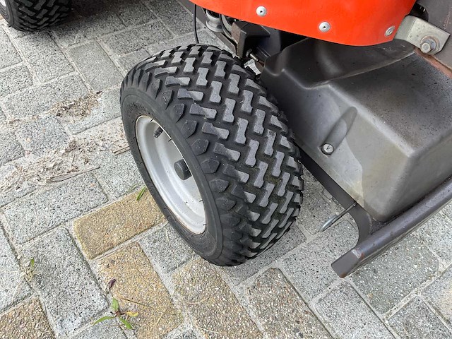Husqvarna rider 16 zitmaaier - afbeelding 12 van  12