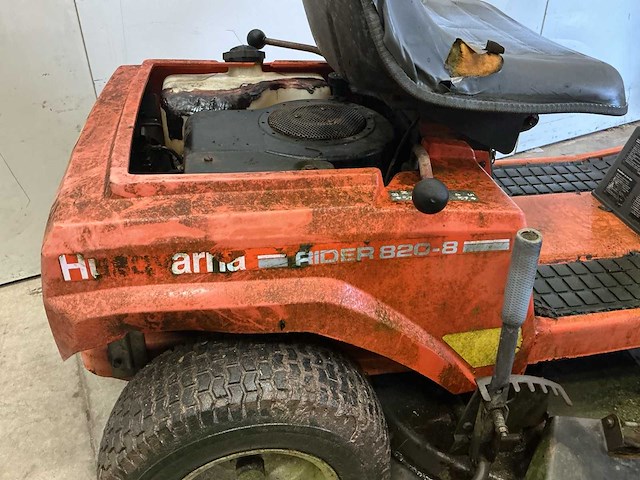 Husqvarna rider 820-8 grasmaaier - afbeelding 9 van  15