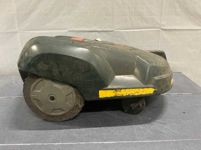 Husqvarna robotmaaier - afbeelding 3 van  8