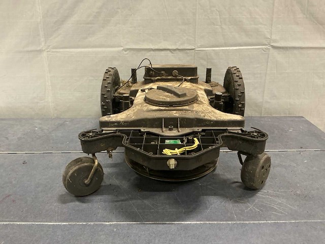 Husqvarna robotmaaier - afbeelding 2 van  6