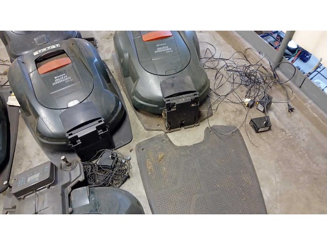 Husqvarna robotmaaier - afbeelding 3 van  3