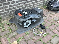 Husqvarna robotmaaier - afbeelding 3 van  8