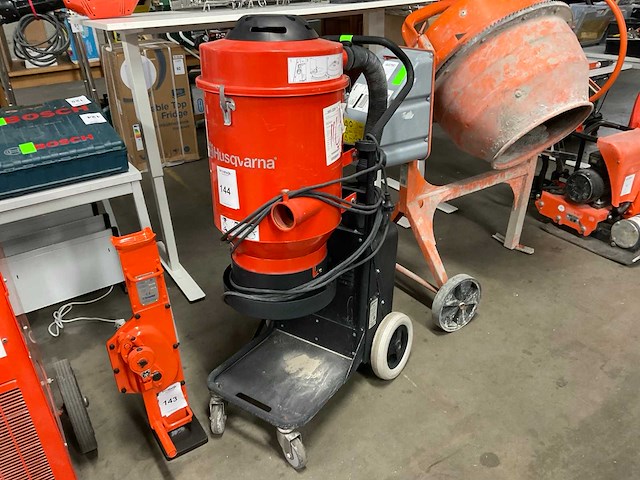 Husqvarna s26 stofzuiger - afbeelding 1 van  7