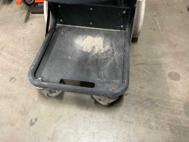 Husqvarna s26 stofzuiger - afbeelding 7 van  7