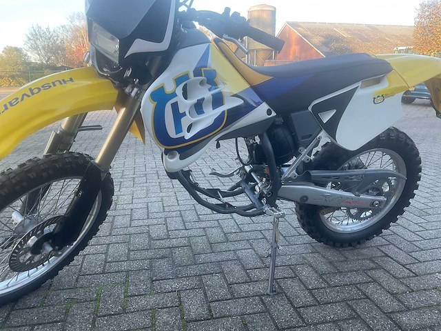 Husqvarna super motard 125 motorfiets - afbeelding 9 van  10