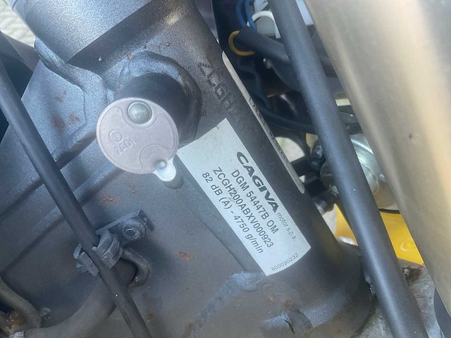 Husqvarna super motard 125 motorfiets - afbeelding 7 van  10