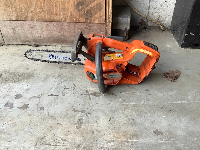 Husqvarna t536 kettingzaag - afbeelding 1 van  2