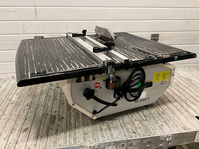 Husqvarna ts230f tegelzaagmachine - afbeelding 1 van  4