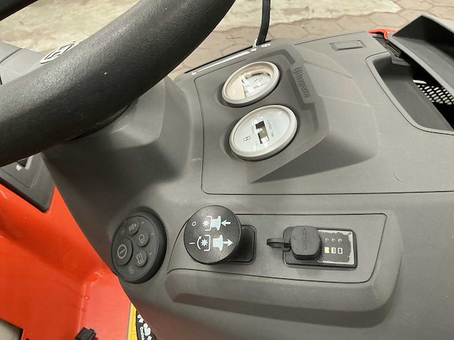 Husqvarna ts346 zitmaaier - afbeelding 6 van  10