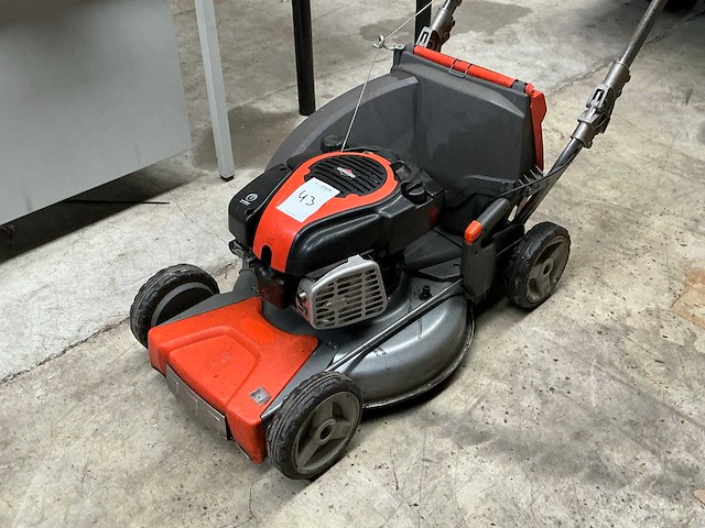 Husqvarna twincontrol grasmaaier - afbeelding 3 van  5