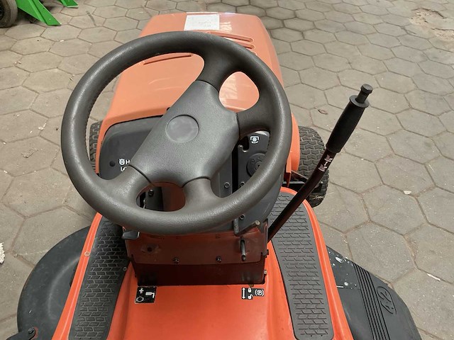 Husqvarna yth 130 grasmaaier - afbeelding 2 van  12