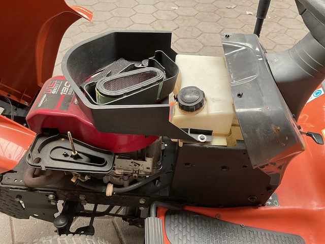 Husqvarna yth 130 grasmaaier - afbeelding 10 van  12