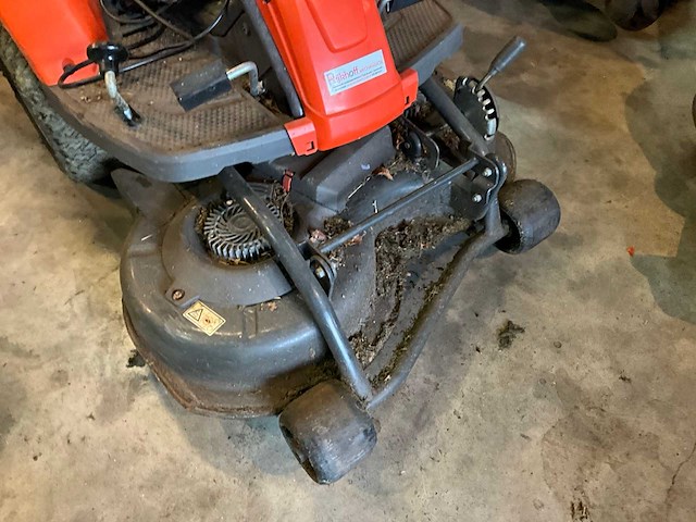 Husqvarna zitmaaier - afbeelding 4 van  8