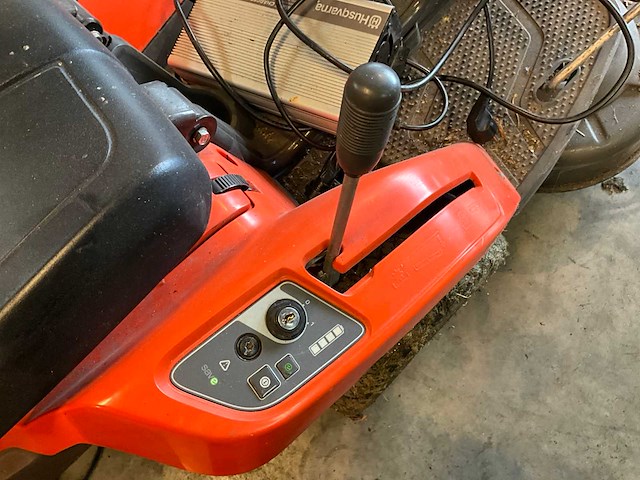 Husqvarna zitmaaier - afbeelding 7 van  8
