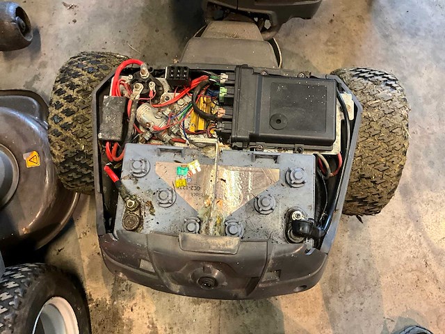 Husqvarna zitmaaier - afbeelding 8 van  8