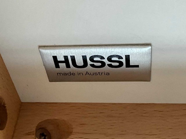 "hussl" bartafel met 6 "z-edities" stoelen (2x) - afbeelding 5 van  5