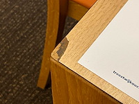 Hussl-ontwerptafels en stoelen - afbeelding 5 van  6