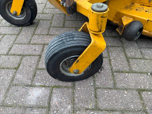 Hustler fastrak 42 zitmaaier - afbeelding 13 van  14